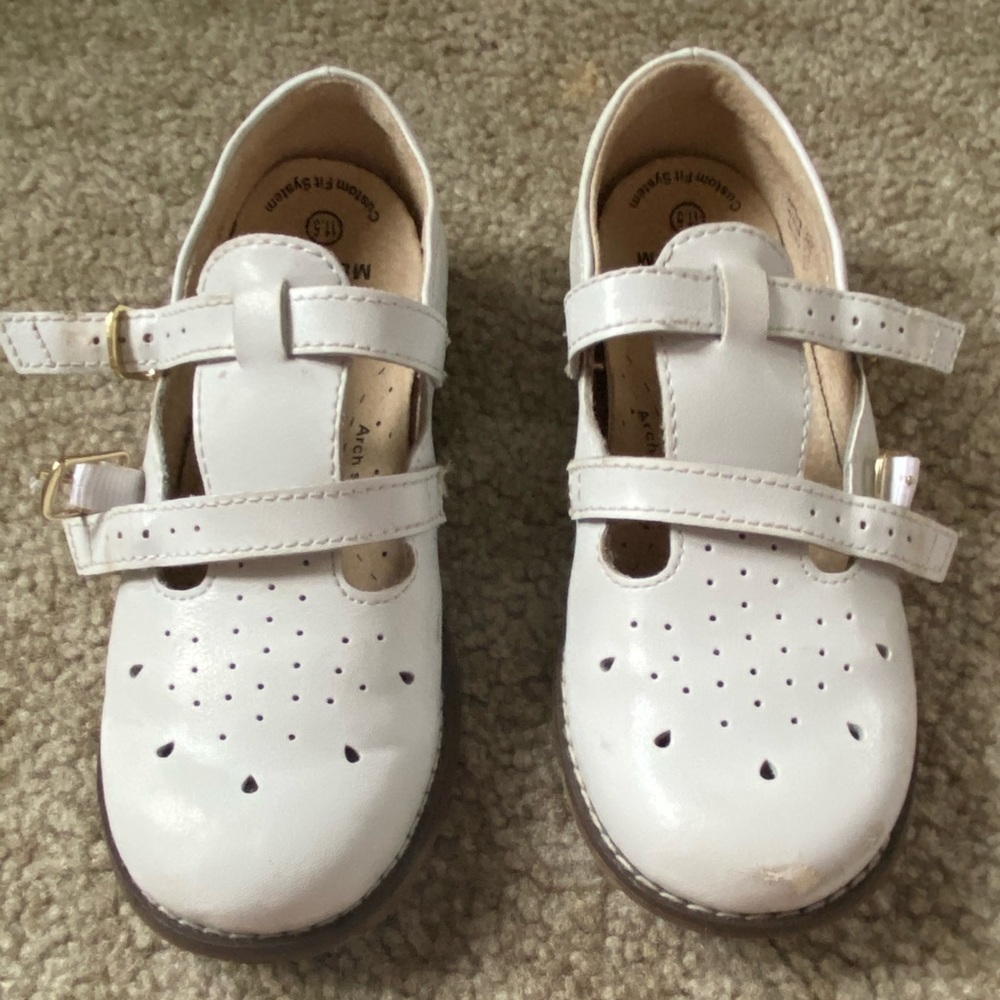 White footmates size 11.5